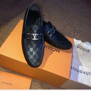 LV men’s shoes black